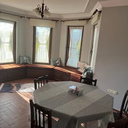 Mramor Villa *
