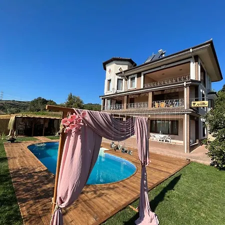 Mramor Villa *