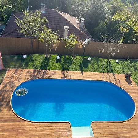 Villa Mramor *